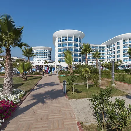 Sultan Of Dreams & 5*