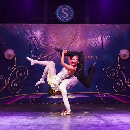 Sultan Of Dreams & 5*